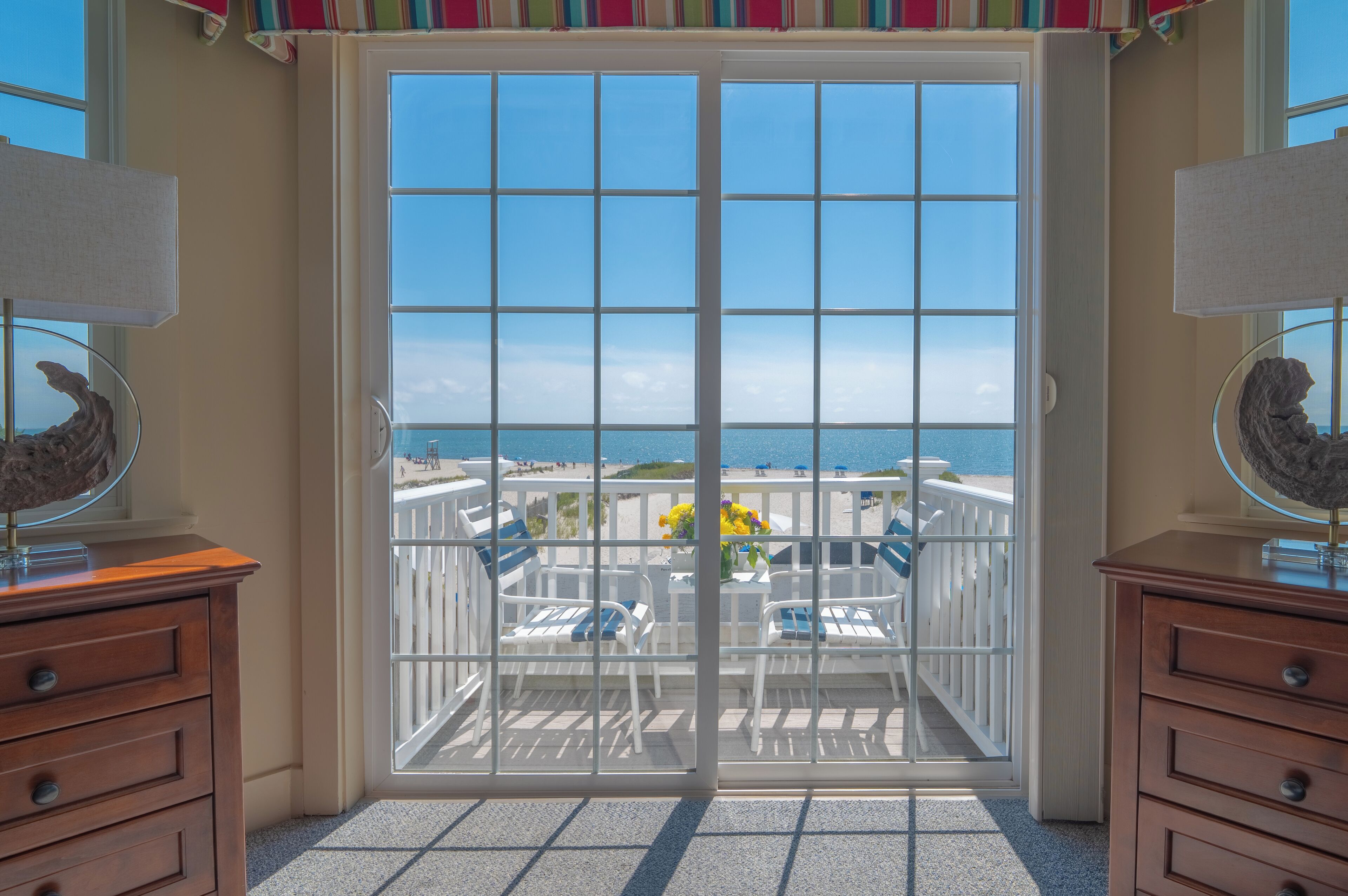 豪華客房, 1 張特大雙人床, 陽台, 海灘景觀 | 舒適加層、獨特裝潢、布置獨特、遮光布/窗簾