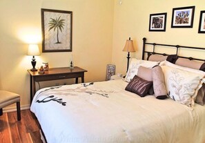 Room - Bluffton Road 1593 by White Pelican VR (The Villages)