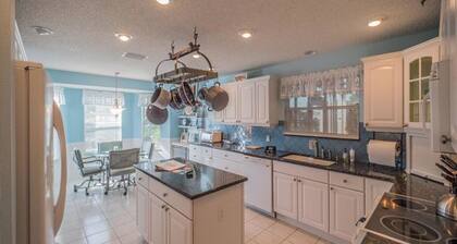 Carolina Court 1311 by White Pelican VR