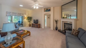 House, 2 Bedrooms | Living room