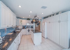 House, 2 Bedrooms | Private kitchen - Carolina Court 1311 by White Pelican VR (The Villages)