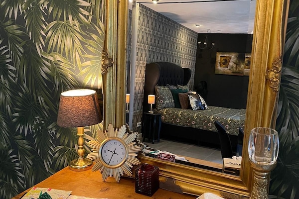 Suite Deluxe | Escritorio, cunas gratuitas, camas extra y wifi gratis