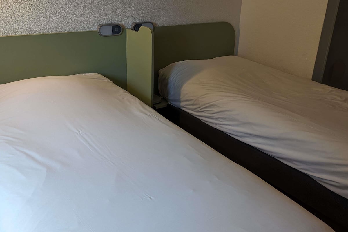 Twin Room, 2 Twin Beds | Free WiFi