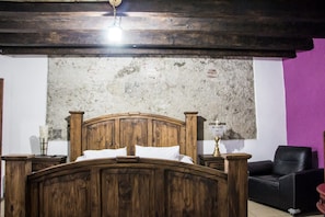 Standard Room, 1 Double Bed | Iron/ironing board, wheelchair access - CASA ABOLENGO (Puebla)