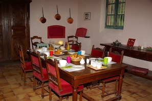 Colazione continentale inclusa, servita tutte le mattine