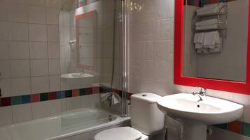 Deep-soaking bathtub