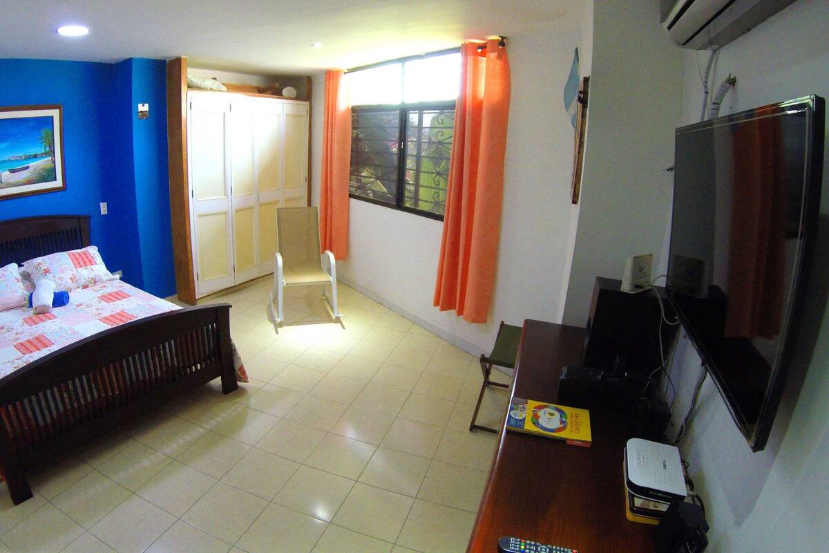 Apartamento clássico, 1 quarto | Escrivaninha, Wi-Fi de cortesia