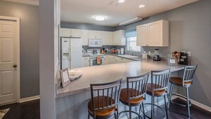 House, 2 Bedrooms | Private kitchen | Coffee/tea maker, full-size fridge, microwave, oven