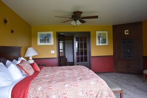 Superior Suite, 1 King Bed, Jetted Tub (The Carlino Suite) | 1 bedroom, premium bedding, individually decorated - The Marshall House (Palmyra)