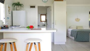 Standard Studio (Villa Tiare) | Private kitchen | Full-size fridge, microwave, oven, stovetop