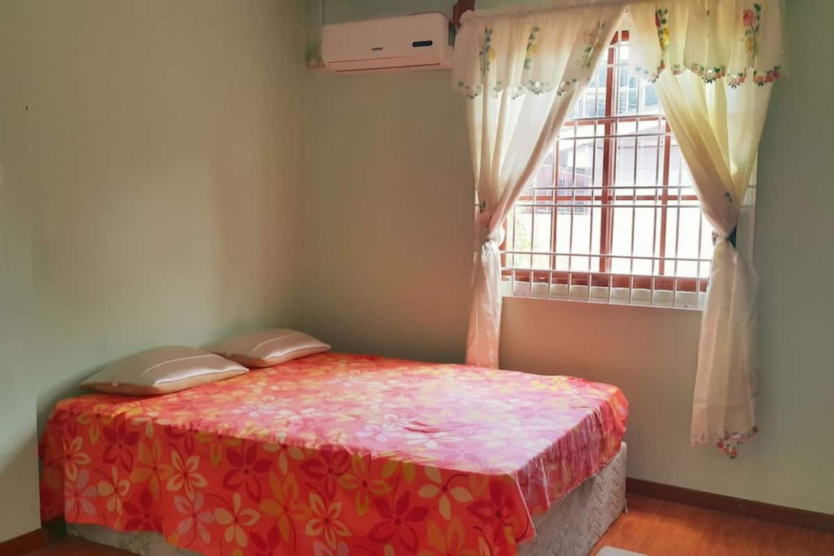 family apartment, 3 bedrooms, 2 bathrooms | view from room