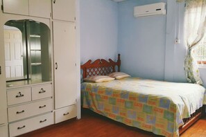 Family Apartment, 3 Bedrooms, 2 Bathrooms | 3 bedrooms, desk, free WiFi, bed sheets