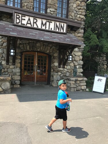 Charming  house surrounded lakes and the fresh air of the mountains