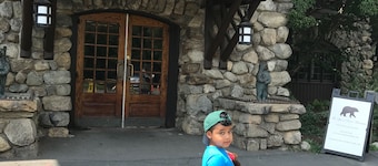 Charming house surrounded lakes and the fresh air of the mountains