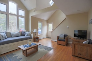 Flat-screen TV, fireplace