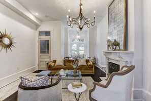 Smart TV, DVD player