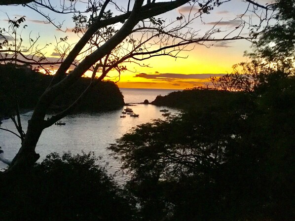 Unclassified image, 1 of 48, button - Spectacular Ocean View, beachfront with 3 swimming pools, snorkel gear included (Playa Ocotal)