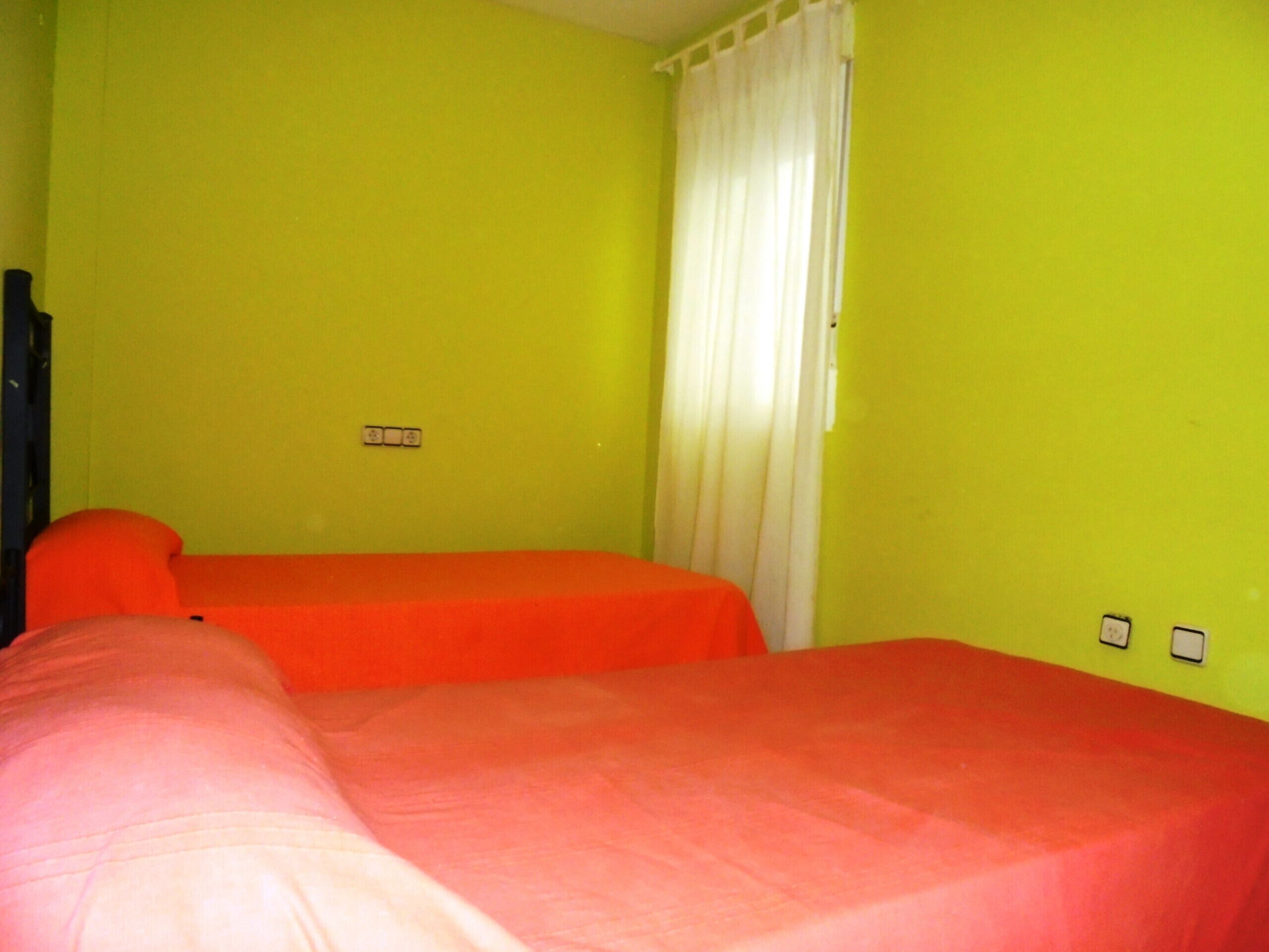 2 dormitorios y ropa de cama