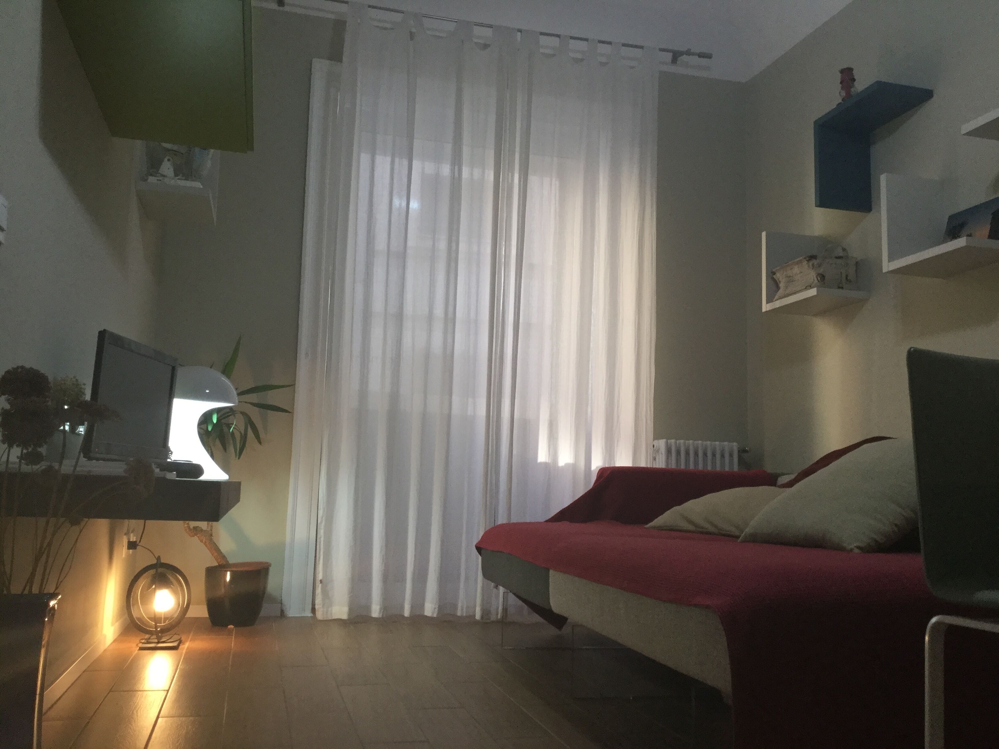 Smart TV, DVD player, books, video library