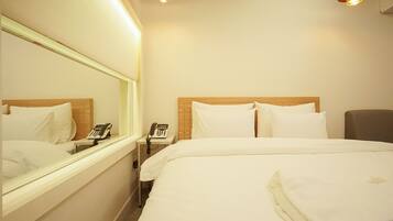 Cubrecamas, wifi gratis y ropa de cama