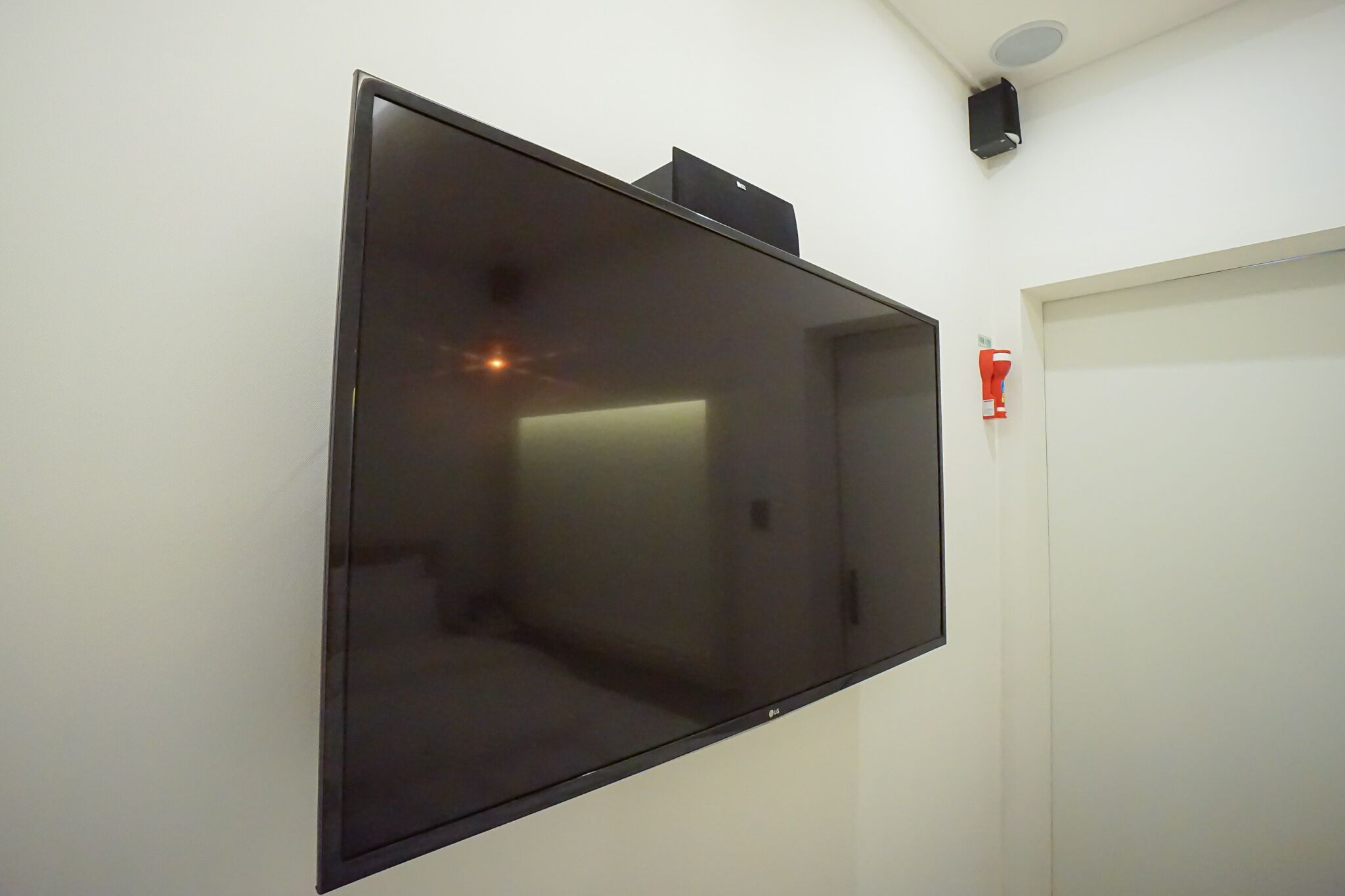 standard double room | down duvets, free wifi, bed sheets