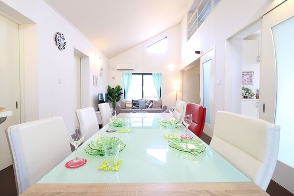 Private Vacation Home | Private kitchen | Fridge, microwave, stovetop - Blue Ocean (Okinawa)