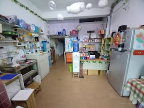 Children’s play area – indoor