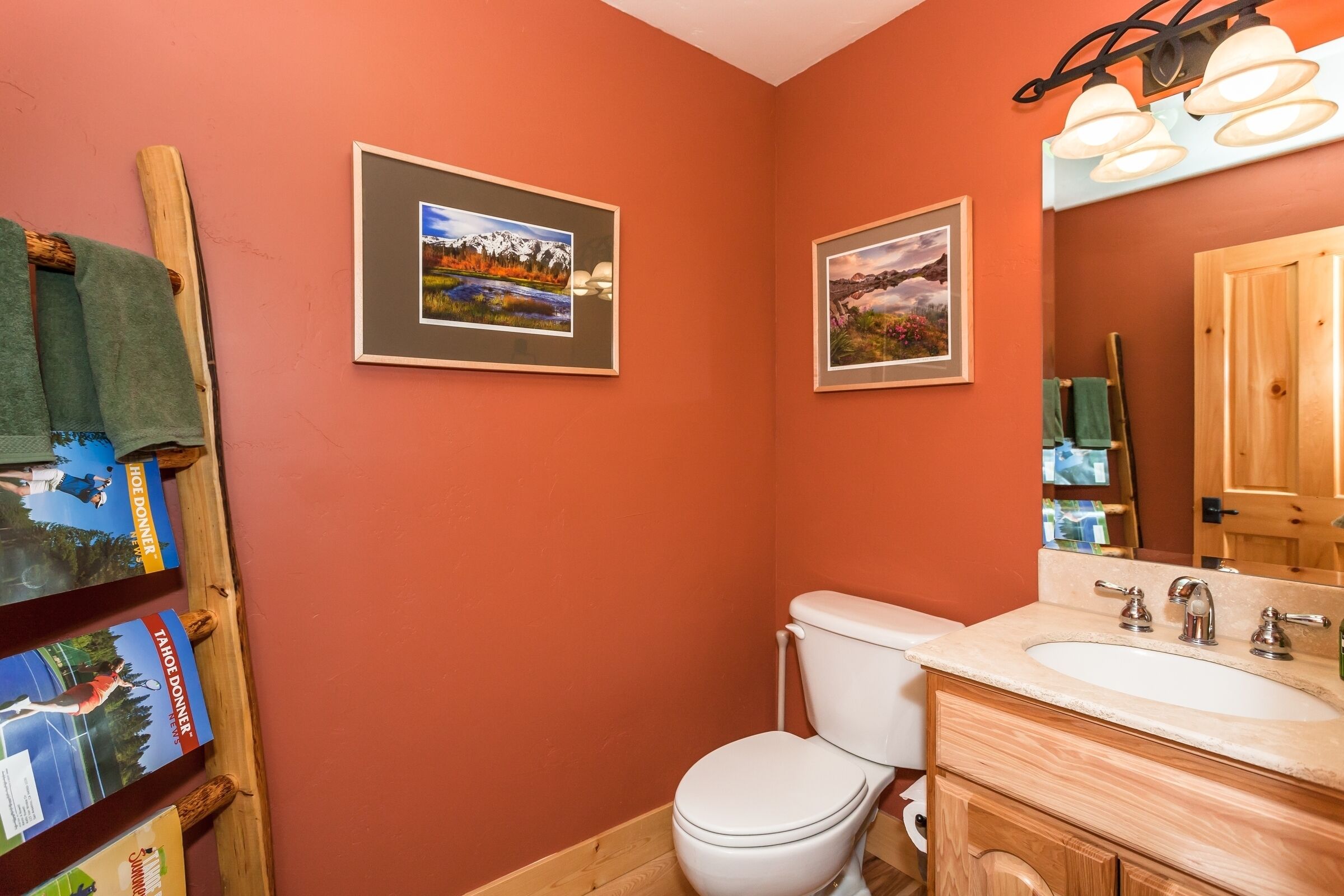 Stunning Tahoe Donner home on quiet street, 5 minutes to hiking, biking and horseback riding