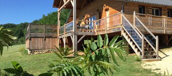 2* chalet with character and swimming pool for 6 to 10 people. min. 3 nights out of season