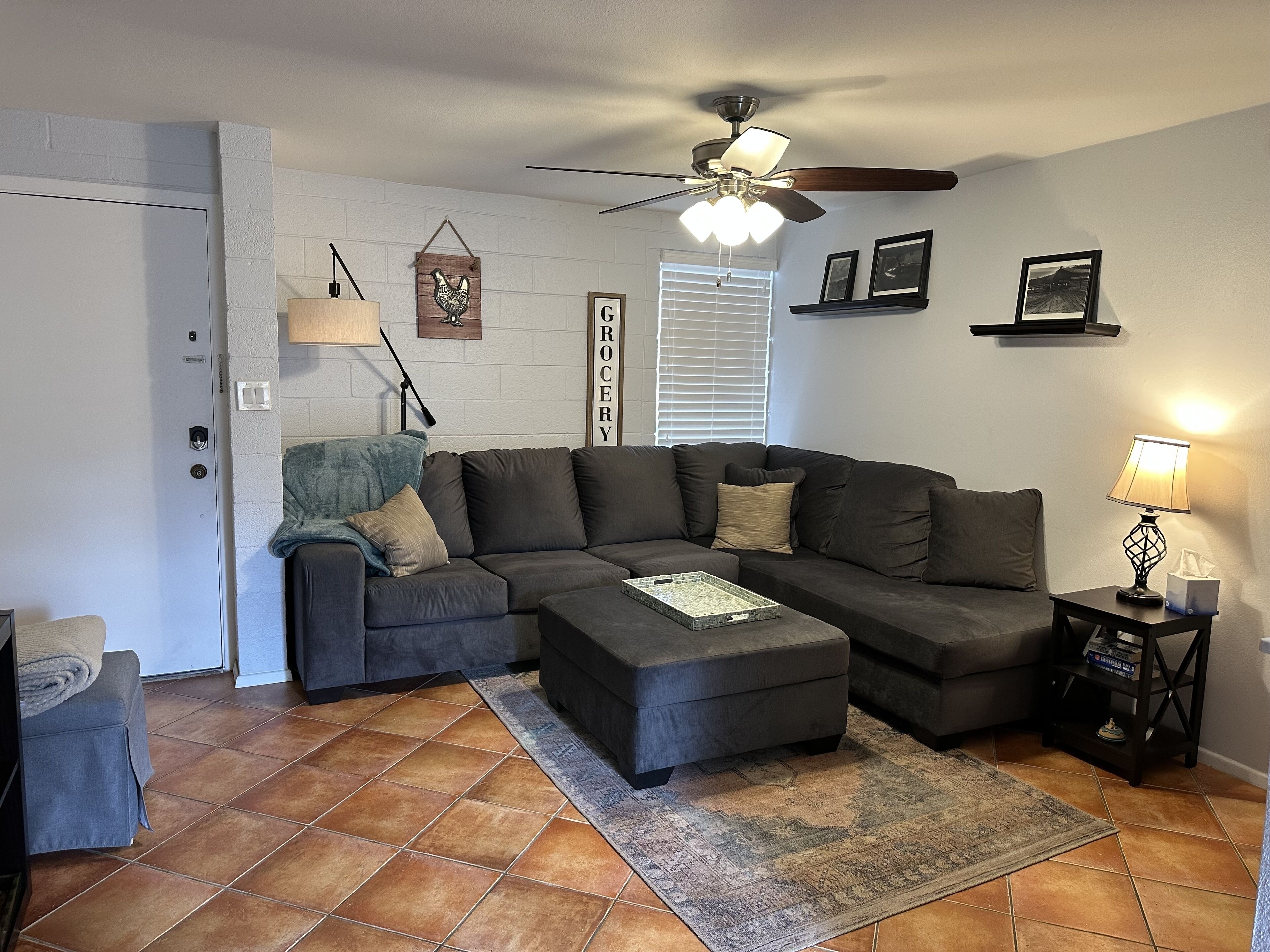 Beautiful 2 bedroom 1 bed apartment in Arcadia