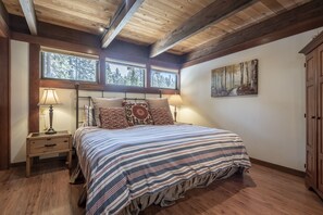 3 chambres, fer et planche à repasser, accès au Wi-Fi (inclus)