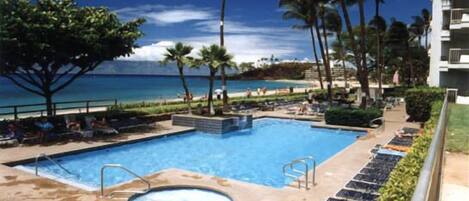 حمّام سباحة خارجي