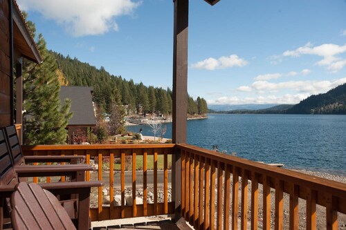 Donner Vista - Amazing Lakefront Condo with Breathtaking Panoramic Views, Private Deck