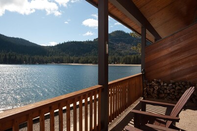 Lakefront Donner Condo with Panoramic Views, Minutes to Sugar Bowl!