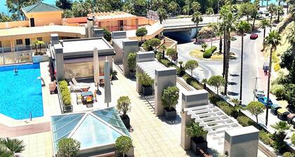 LUXURY MODERN APARTMENT SPECTACULAR SEA VIEWS 3 MIN. TO THE BEACH., FREE WIFIi