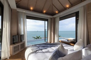 Villa, piscine privée, vue océan | Mini-bar avec articles gratuits, coffres-forts dans les chambres, bureau