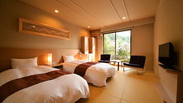 In-room safe, individually decorated, desk, blackout drapes