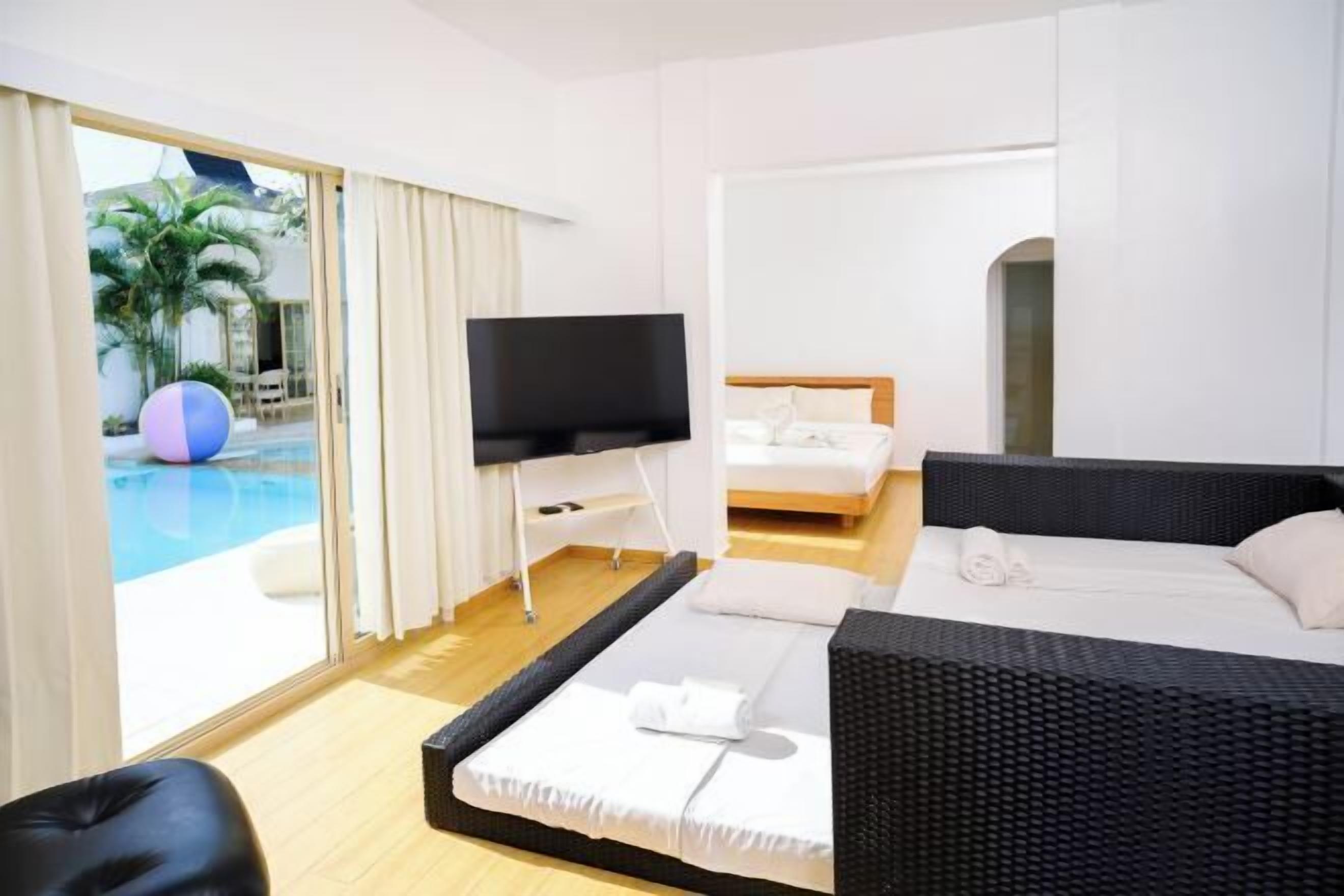 1 室のベッドルーム、高級寝具、デスク、遮光カーテン