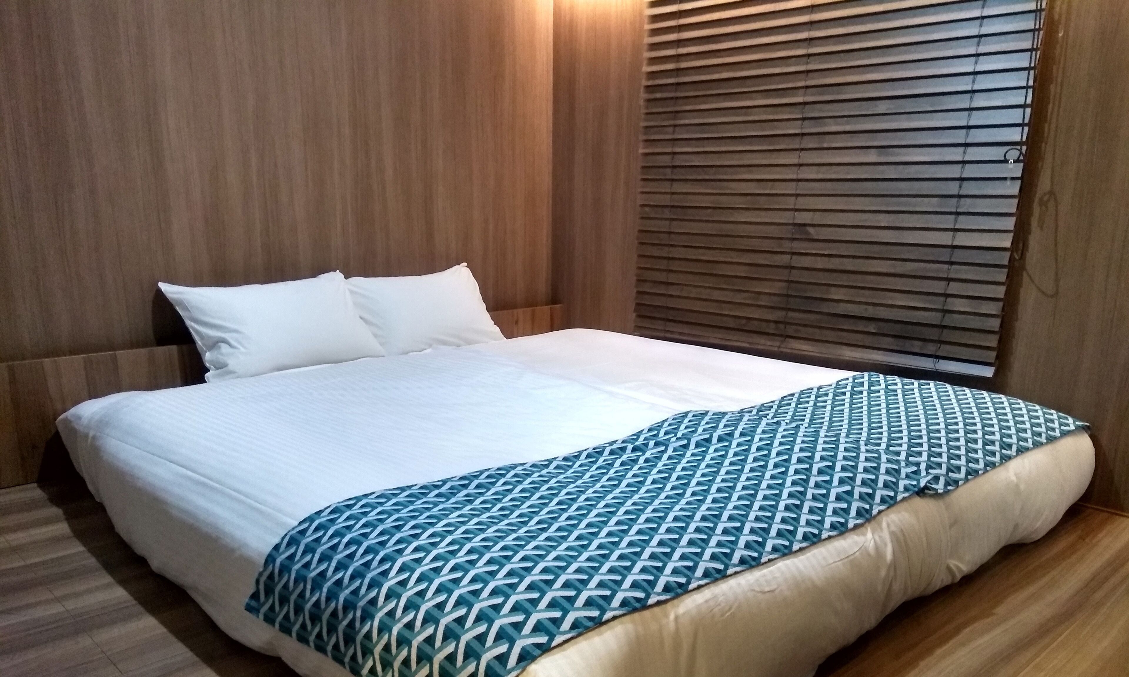 1 dormitorio, escritorio, tabla de planchar con plancha y wifi gratis