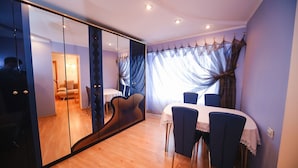 Superior Suite, 2 Bedrooms | Living room - SaryArka (Pavlodar)