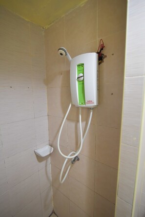 Bathroom shower - Sleep Inn Hotel (Krabi)