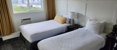 Superior Double or Twin Room, Multiple Beds, Non Smoking | Blackout drapes, free WiFi, bed sheets
