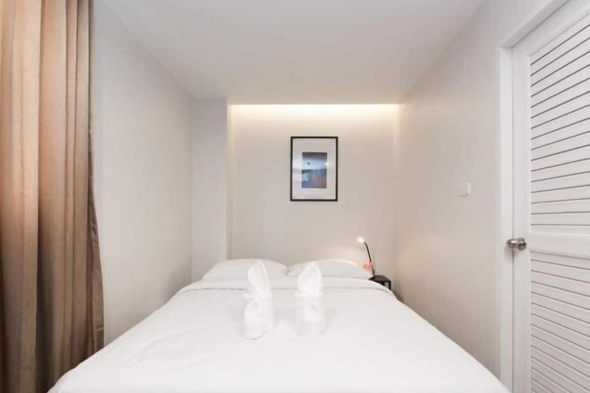Cortinas blackout, sistema de insonorización y wifi gratis