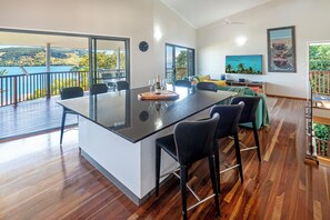 House, 3 Bedrooms | 3 bedrooms, desk, iron/ironing board, free WiFi