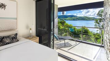 3 bedrooms, individually decorated, individually furnished