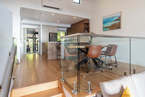 Shorelines 27 Hamilton Island 2 Bedroom Ocean View Near Marina With Golf Buggy