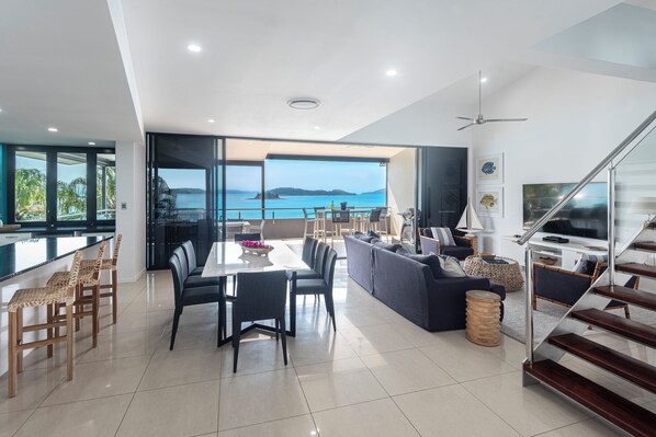 Villa, 3 Bedrooms | Interior - Villa 12 The Edge Oceanfront Deluxe 3 Bedroom Near Marina With Golf Buggy (Whitsundays)