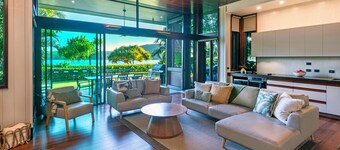 6 Yacht Club Oceanfront House On Marina Deluxe 4 Bedroom With 2 Golf Buggies