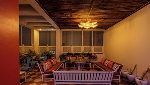 Dining - Zostel Jaipur (Jaipur)