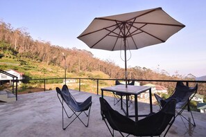 Balcony - Top Terrace Cottage (Nuwara Eliya)
